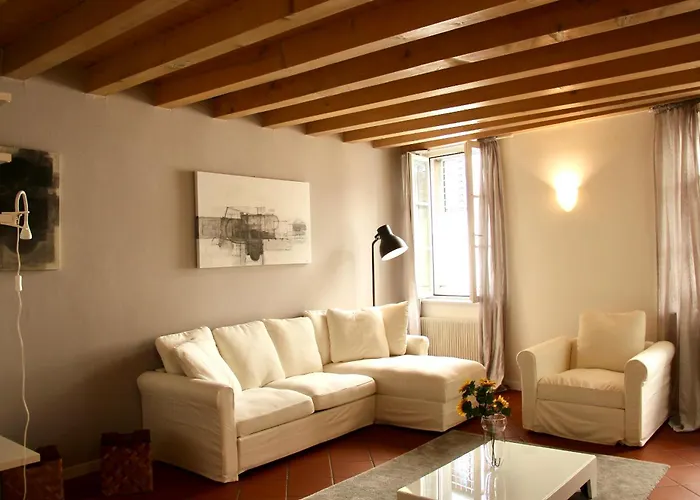 Centro Storico Deluxe Flat